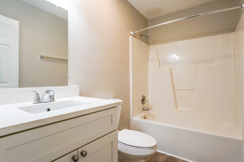1,770/Mo, 1109 Ujamaa Dr Raleigh, NC 27610 Main Bathroom View