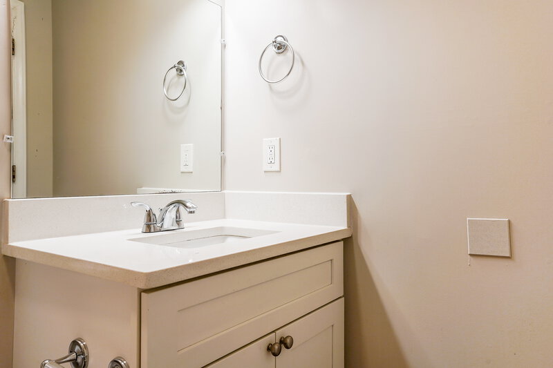 1,770/Mo, 1109 Ujamaa Dr Raleigh, NC 27610 Bathroom View
