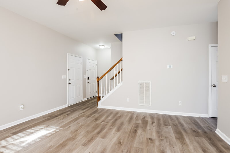 2,040/Mo, 4417 Cardinal Grove Blvd Raleigh, NC 27616 Living Room View 2