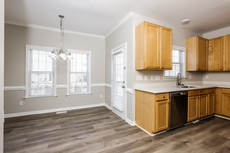 2,040/Mo, 4417 Cardinal Grove Blvd Raleigh, NC 27616 Dining Room View