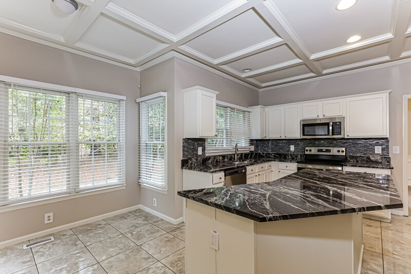 2,790/Mo, 3400 Duveneck Dr Raleigh, NC 27616 Kitchen View 2