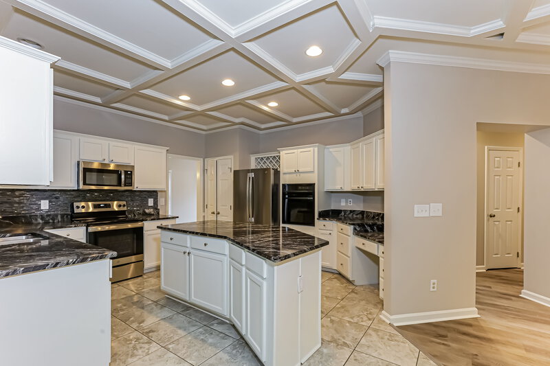 2,790/Mo, 3400 Duveneck Dr Raleigh, NC 27616 Kitchen View 3