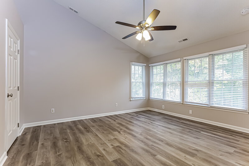 2,790/Mo, 3400 Duveneck Dr Raleigh, NC 27616 Main Bedroom View