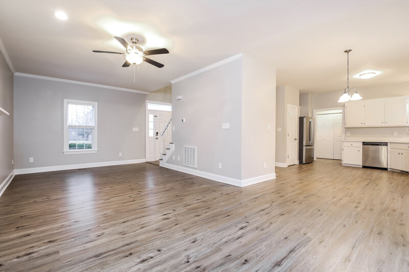 1,795/Mo, 14 Olde Charles Towne Ct Wendell, NC 27591 Living Room View 2