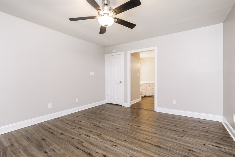 1,795/Mo, 14 Olde Charles Towne Ct Wendell, NC 27591 Main Bedroom View