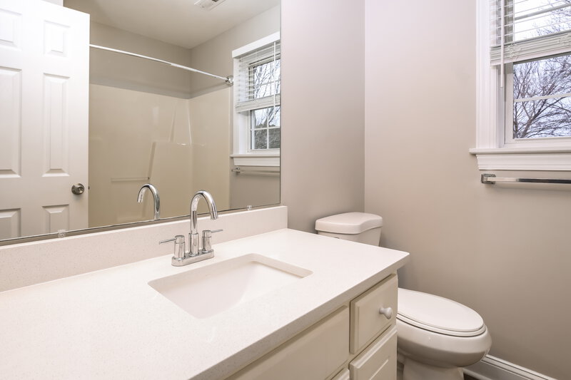 1,795/Mo, 14 Olde Charles Towne Ct Wendell, NC 27591 Bathroom View