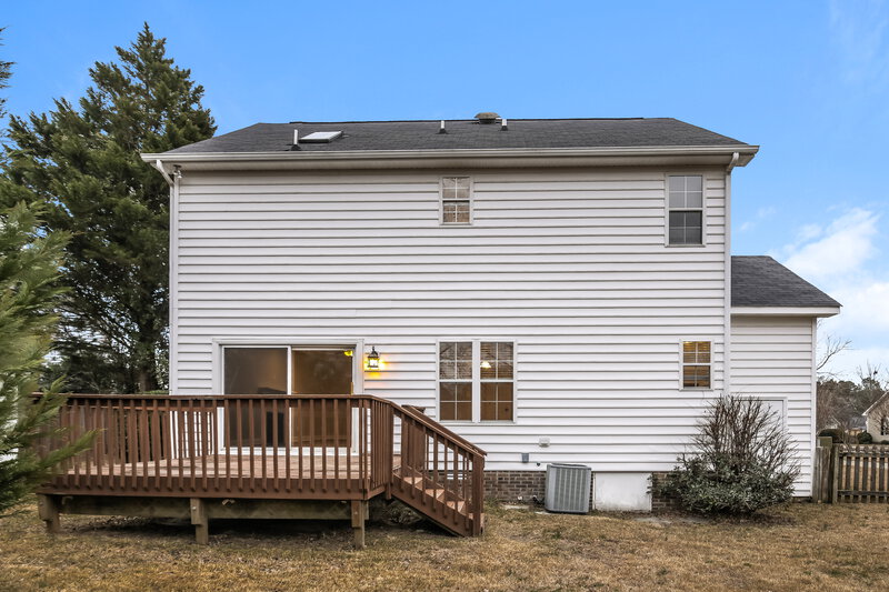 1,795/Mo, 14 Olde Charles Towne Ct Wendell, NC 27591 Rear View