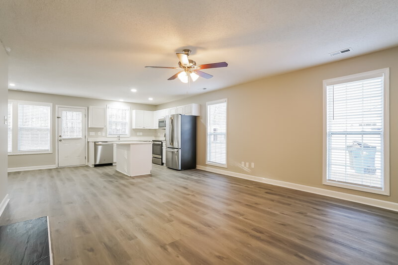 2,000/Mo, 5644 Tealbrook Dr Raleigh, NC 27610 Living Room View