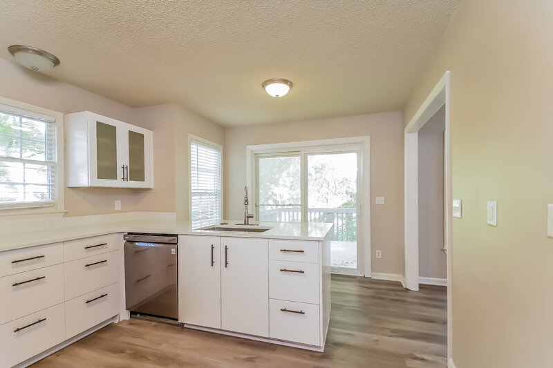 1,955/Mo, 2304 Havering Pl Raleigh, NC 27604 Kitchen View 2