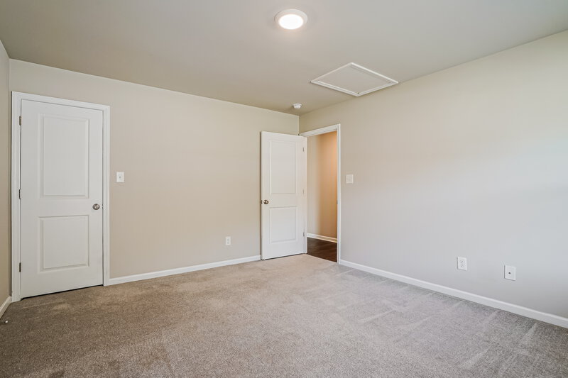 1,750/Mo, 114 Winter Red Way Benson, NC 27504 Bedroom View 3