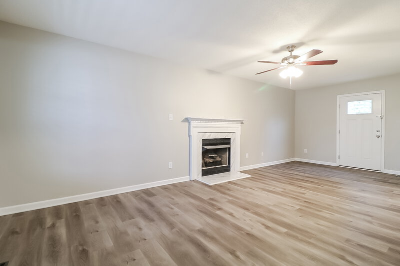 2,580/Mo, 208 Alder Ln Clayton, NC 27520 Living Room View