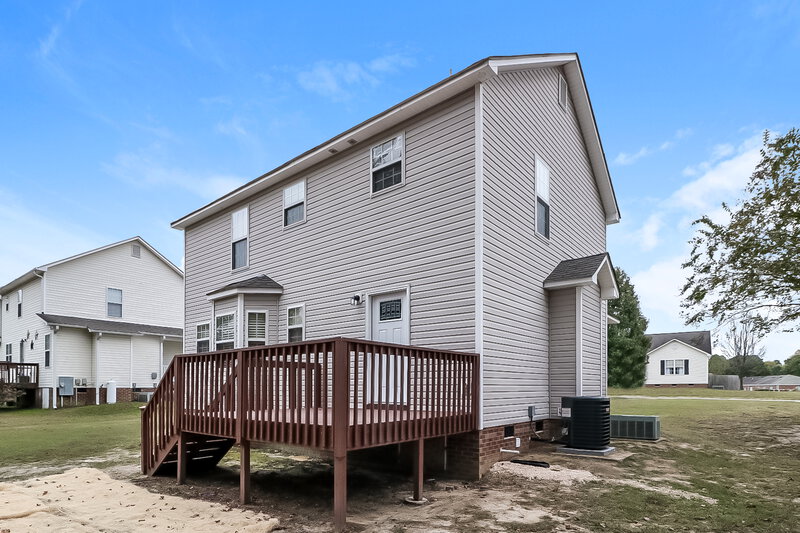 2,580/Mo, 208 Alder Ln Clayton, NC 27520 Rear View