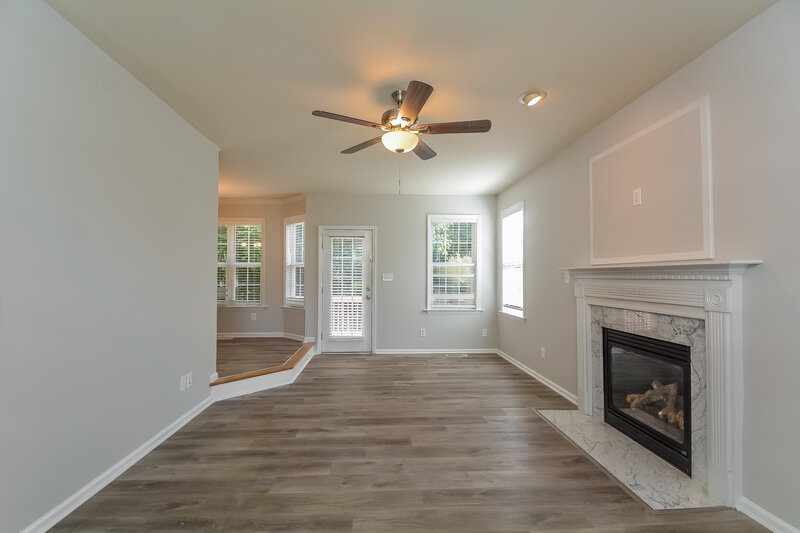 1,920/Mo, 118 Ashton Ct Clayton, NC 27527 Living Room View 2
