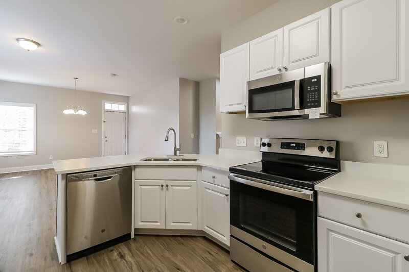 2,670/Mo, 1320 Ujamaa Dr Raleigh, NC 27610 Kitchen View