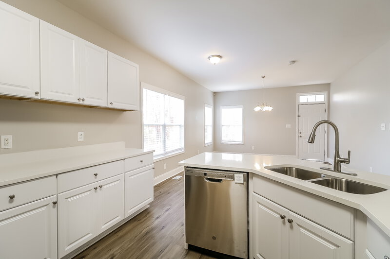 2,670/Mo, 1320 Ujamaa Dr Raleigh, NC 27610 Kitchen View 2