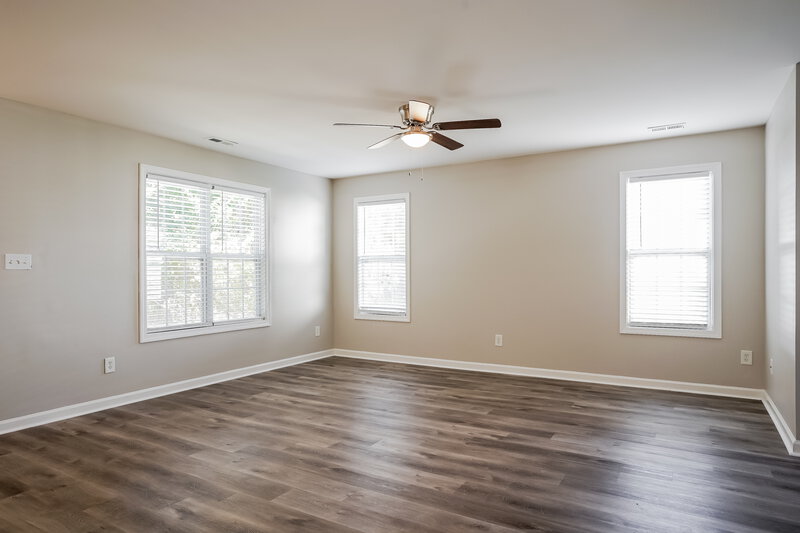 1,925/Mo, 3206 Hayling Dr Raleigh, NC 27610 Living Room View 3
