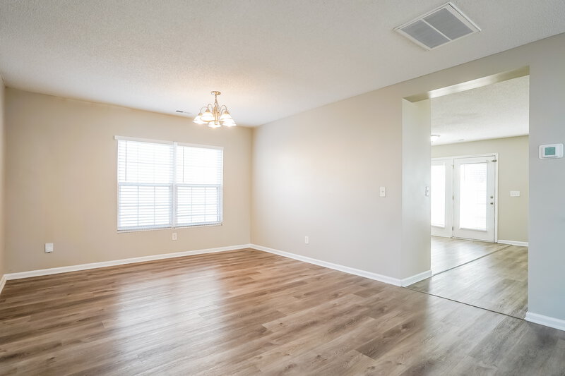 2,070/Mo, 8143 Cohosh Ct Raleigh, NC 27616 Dining Room View