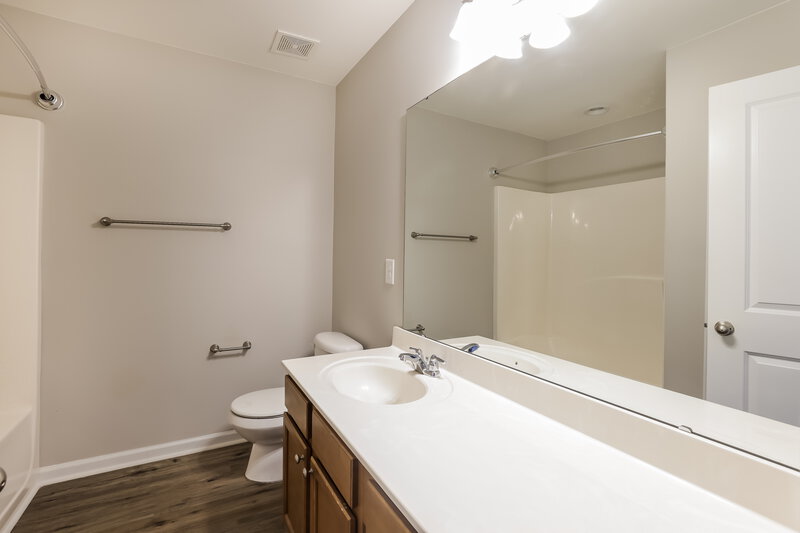 2,515/Mo, 316 Plott Hound Ln Wake Forest, NC 27587 Bathroom View