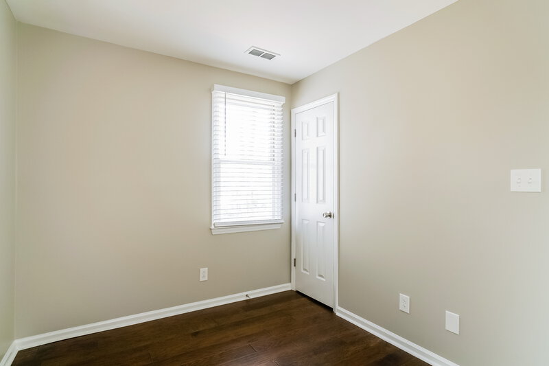 1,935/Mo, 7329 N Thorncliff Pl Raleigh, NC 27616 Bedroom View 3