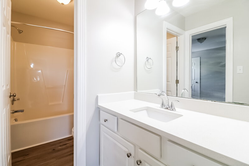 1,825/Mo, 478 Tralee Dr Smithfield, NC 27577 Bathroom View