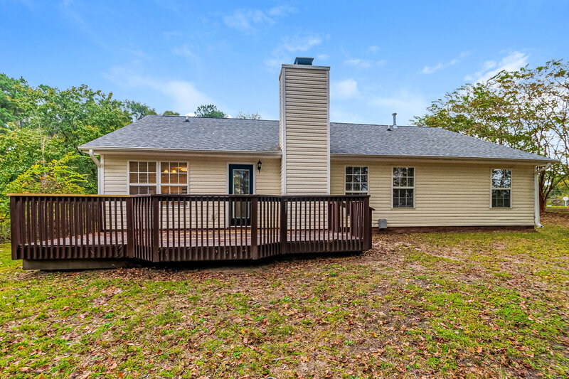 2,380/Mo, 401 Three Meadows Rd Fuquay Varina, NC 27526 Rear View