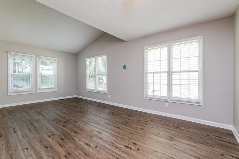 2,385/Mo, 5517 Centipede Trl Raleigh, NC 27610 Family Room View