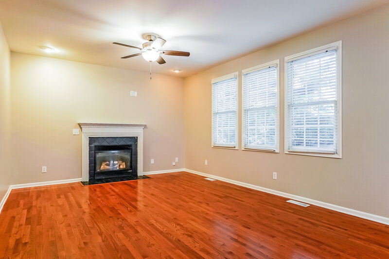 2,565/Mo, 2421 Barton Oaks Dr Raleigh, NC 27614 Living Room View