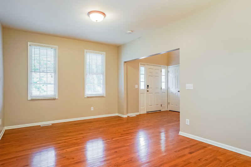 2,565/Mo, 2421 Barton Oaks Dr Raleigh, NC 27614 Living Room View 2