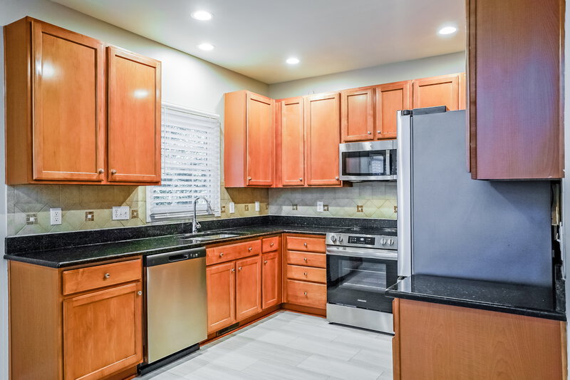 2,565/Mo, 2421 Barton Oaks Dr Raleigh, NC 27614 Kitchen View