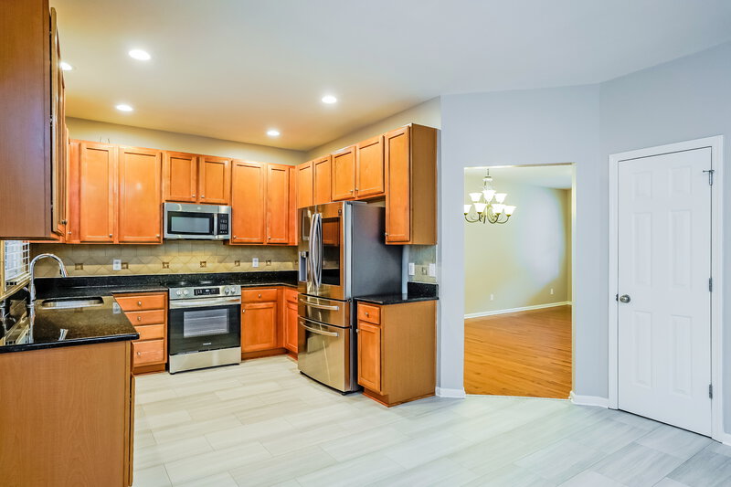 2,565/Mo, 2421 Barton Oaks Dr Raleigh, NC 27614 Kitchen View 2