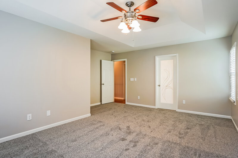 2,565/Mo, 2421 Barton Oaks Dr Raleigh, NC 27614 Main Bedroom View 2