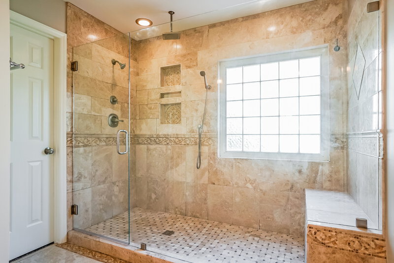 2,565/Mo, 2421 Barton Oaks Dr Raleigh, NC 27614 Main Bathroom View