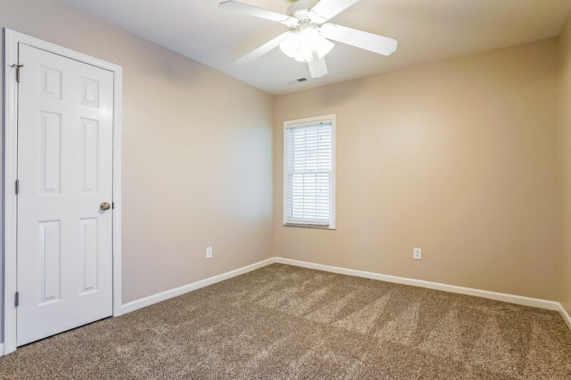 2,565/Mo, 2421 Barton Oaks Dr Raleigh, NC 27614 Bedroom View