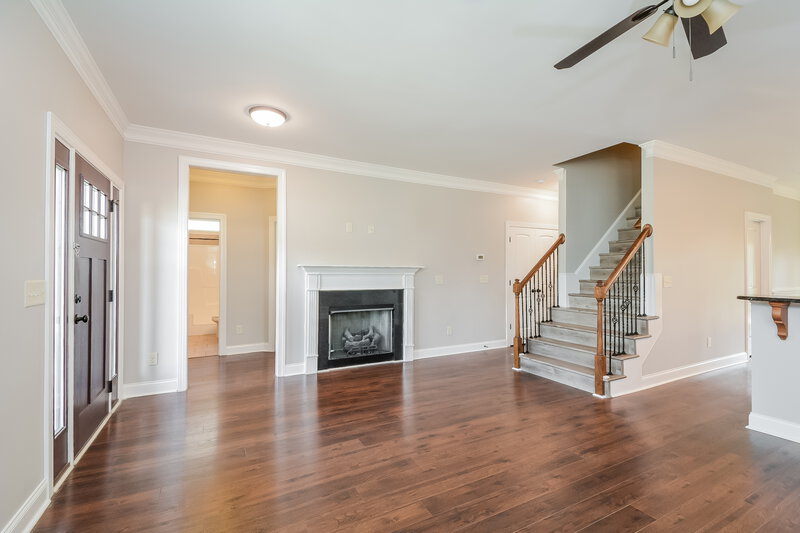 2,155/Mo, 21 Hawthorne Ln Youngsville, NC 27596 Living Room View