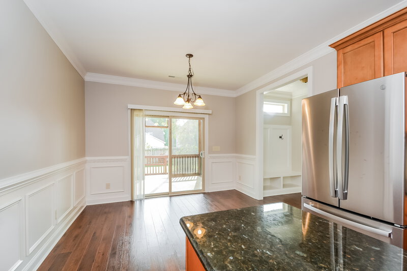 2,155/Mo, 21 Hawthorne Ln Youngsville, NC 27596 Dining Room View