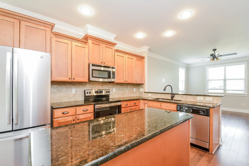 2,155/Mo, 21 Hawthorne Ln Youngsville, NC 27596 Kitchen View