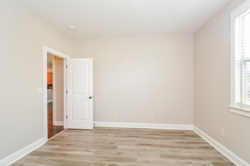 2,155/Mo, 21 Hawthorne Ln Youngsville, NC 27596 Bedroom View 3