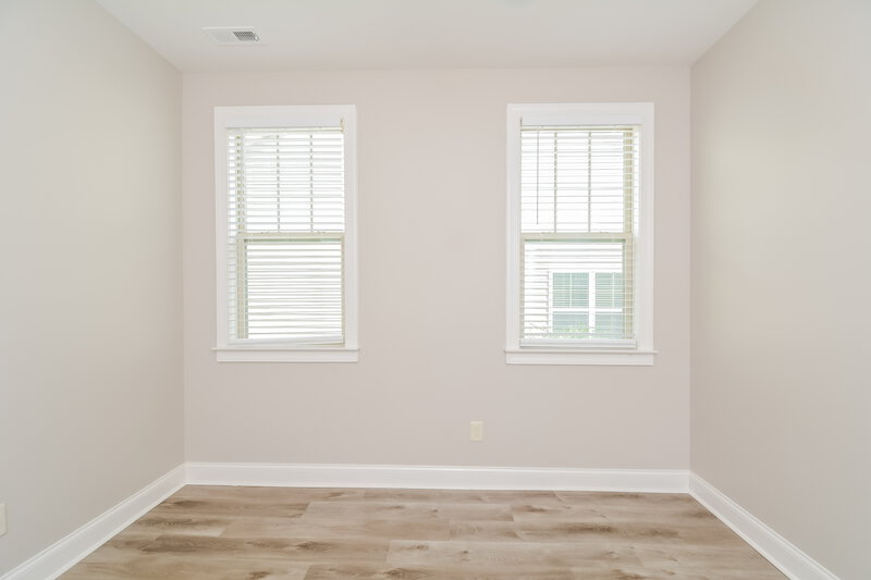 2,155/Mo, 21 Hawthorne Ln Youngsville, NC 27596 Bedroom View 4