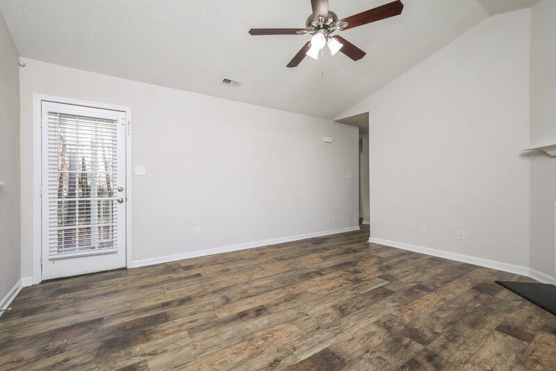 1,680/Mo, 746 Brewers Glynn Ct Wake Forest, NC 27587 Living Room View
