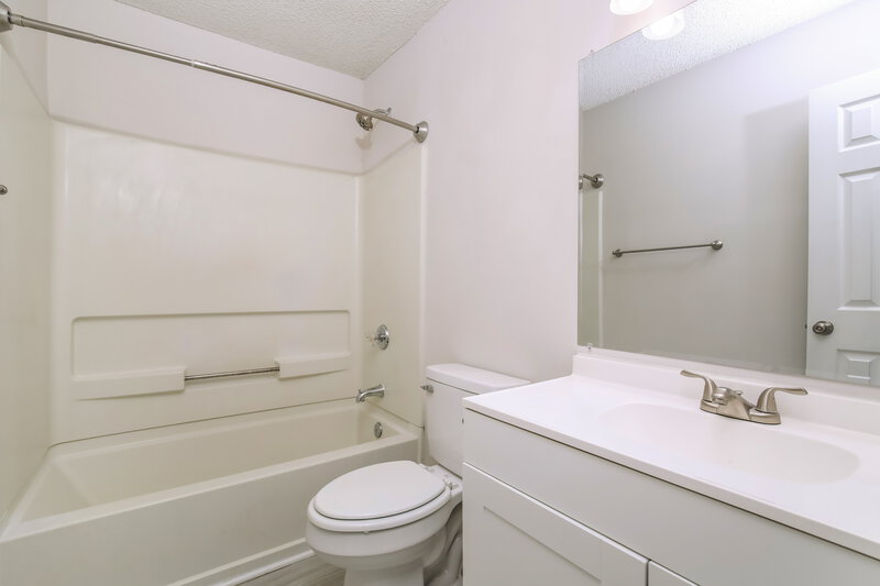 1,680/Mo, 746 Brewers Glynn Ct Wake Forest, NC 27587 Bathroom View