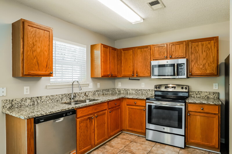 1,920/Mo, 3308 Asgar Ct Raleigh, NC 27610 Kitchen View