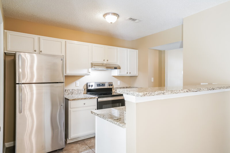 1,810/Mo, 2517 Dandridge Dr Raleigh, NC 27610 Kitchen View