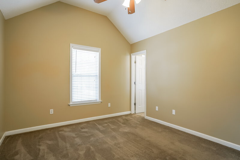 1,810/Mo, 2517 Dandridge Dr Raleigh, NC 27610 Main Bedroom View