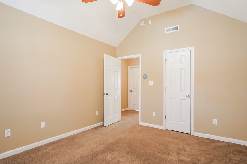 1,810/Mo, 2517 Dandridge Dr Raleigh, NC 27610 Main Bedroom View 2