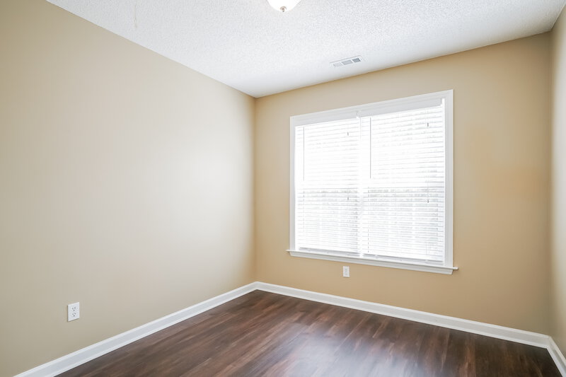 1,810/Mo, 2517 Dandridge Dr Raleigh, NC 27610 Bedroom View 3