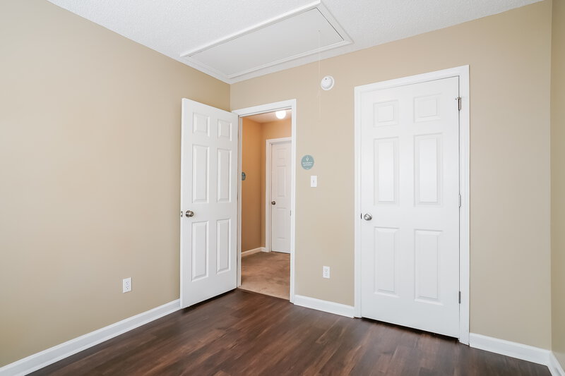 1,810/Mo, 2517 Dandridge Dr Raleigh, NC 27610 Bedroom View 4