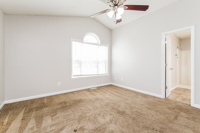 1,515/Mo, 5314 Princeton-Kenly Rd Kenly, NC 27542 Main Bedroom View