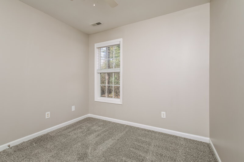 1,830/Mo, 2515 Dearborn Dr Durham, NC 27704 Bedroom View 2