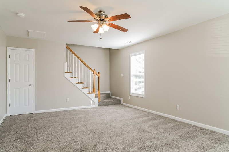 1,735/Mo, 76 Nancy Ct Clayton, NC 27520 Living Room View 3