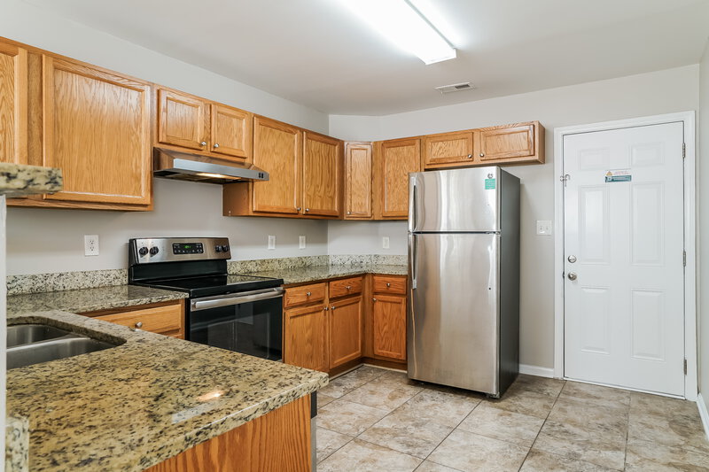 1,735/Mo, 76 Nancy Ct Clayton, NC 27520 Kitchen View